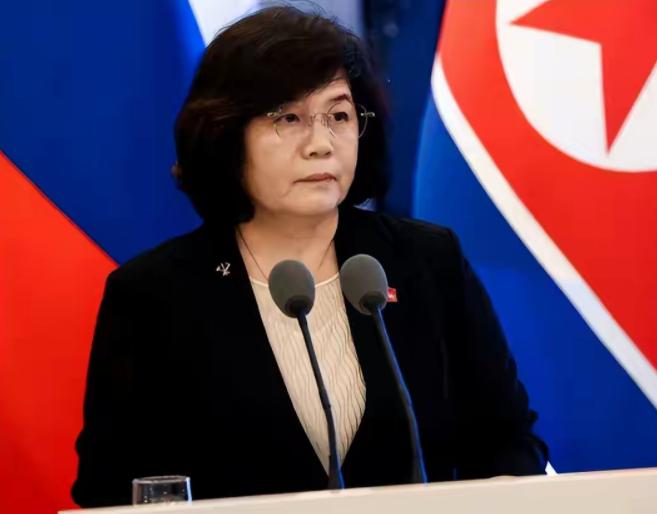 朝鲜外相9月两次访华，情况十分罕见，金将军交给她一个特殊任务。根据中国外交部发布