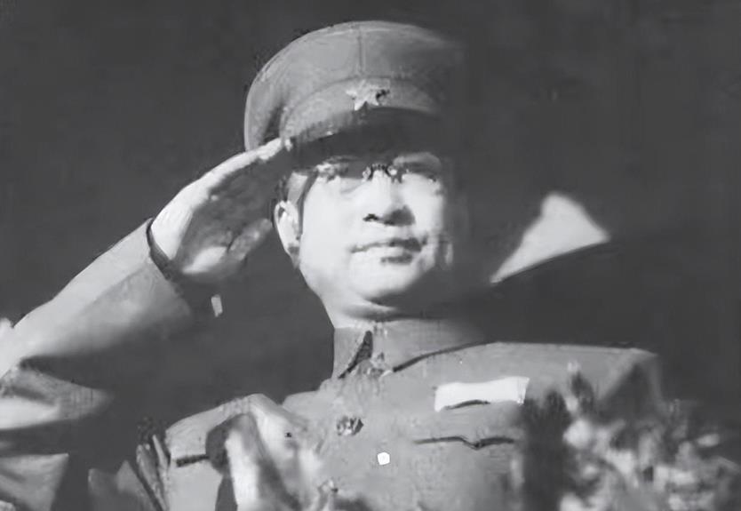 1945年，美军为讥讽陈赓，故意指着桌上的牛排、面包问道：“陈将军，我们美国人
