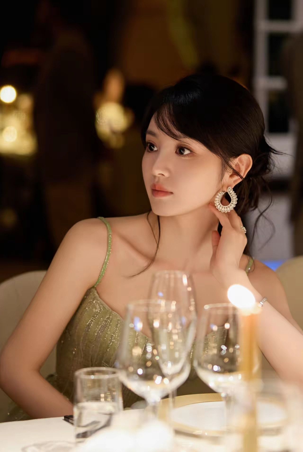田曦薇全集有广数量95花断层第一，恭喜小田成为双平台五破万女主。