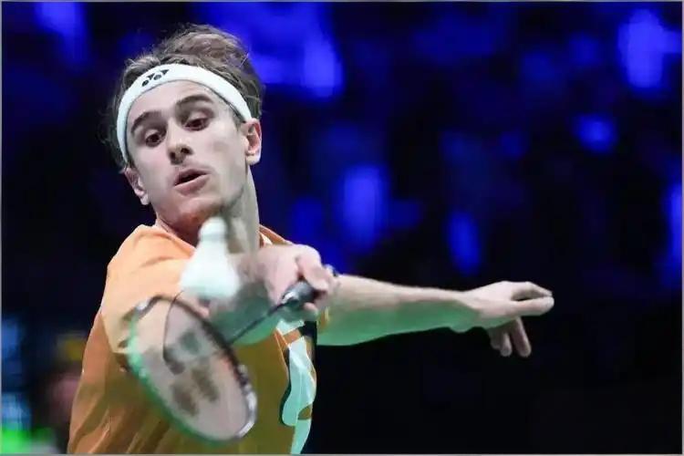 2025海露羽毛球公开赛刚刚结束了一场男单1/4决赛,赛会4号种子、男单世界排名