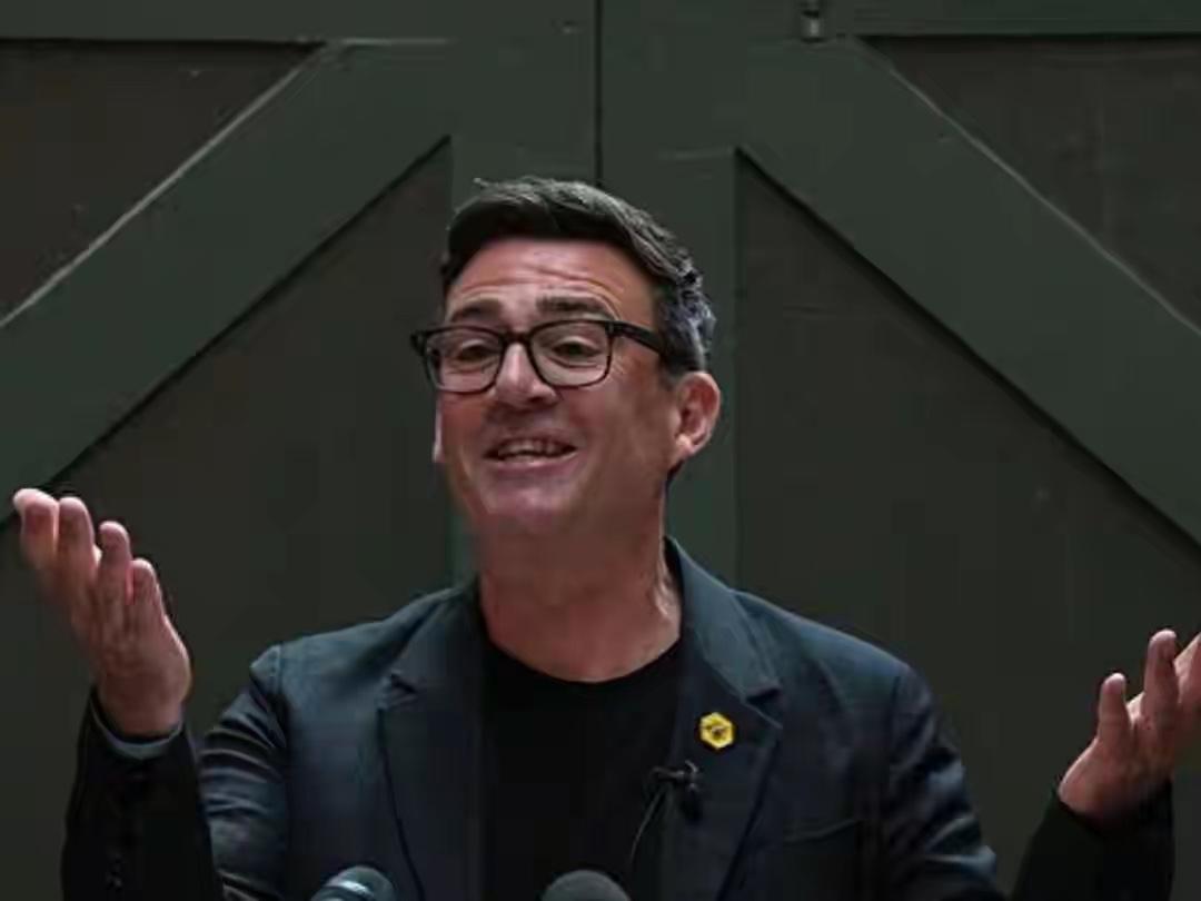 英国新首相太硬气了！当众硬刚普京：我就力挺乌克兰，不服来打我7月20日才上台的