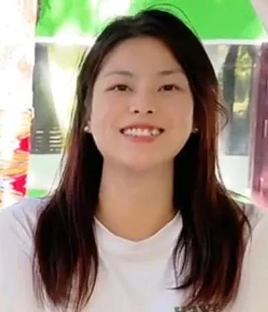 太好了，明天姚家女儿在新疆玉石专场，早上八点半不见不散！原来，云昊与姚家男儿