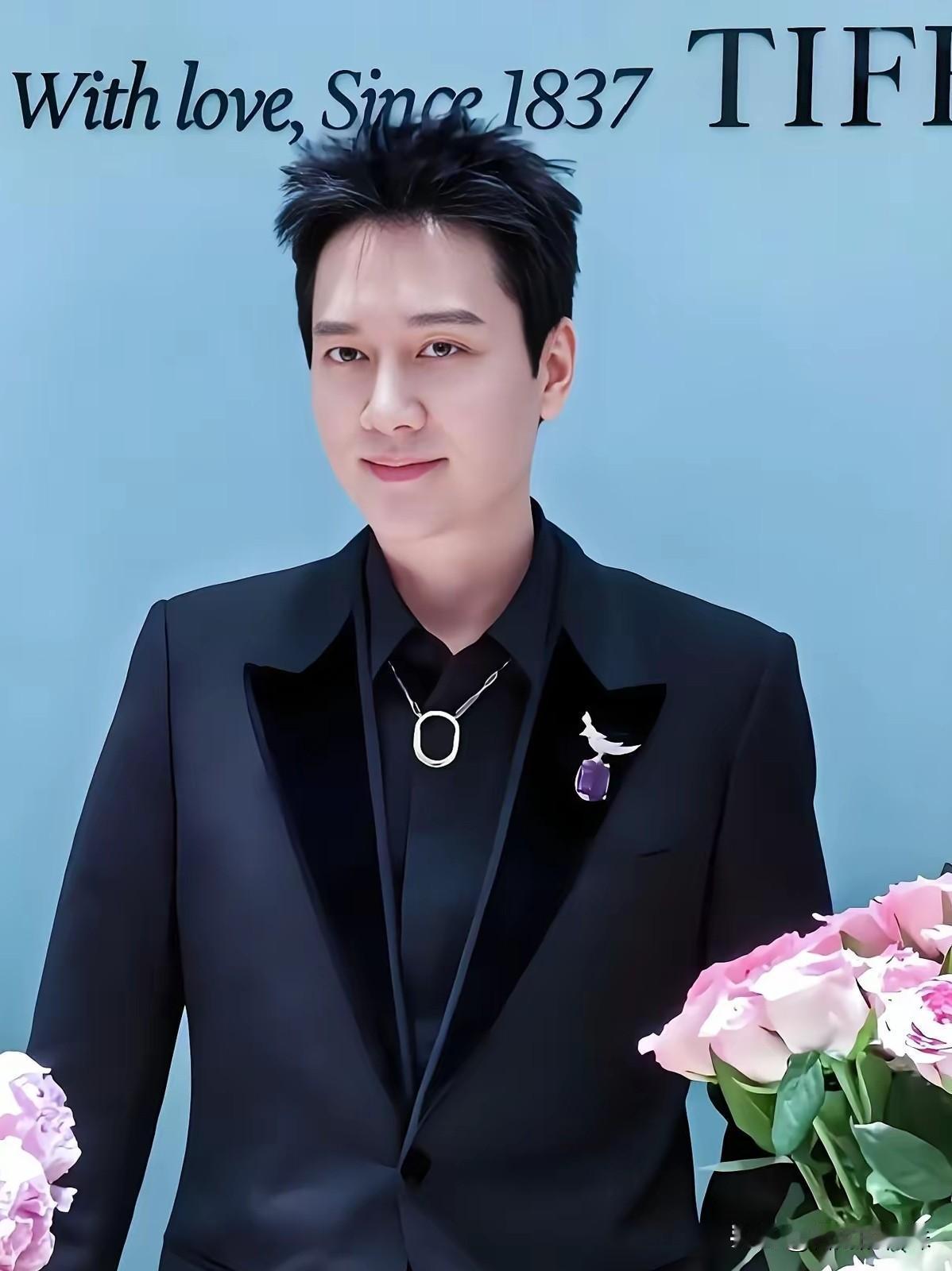 很多人发现冯绍峰大概率很难再婚了。不是没人看上他，而是离婚后，他的眼里终于