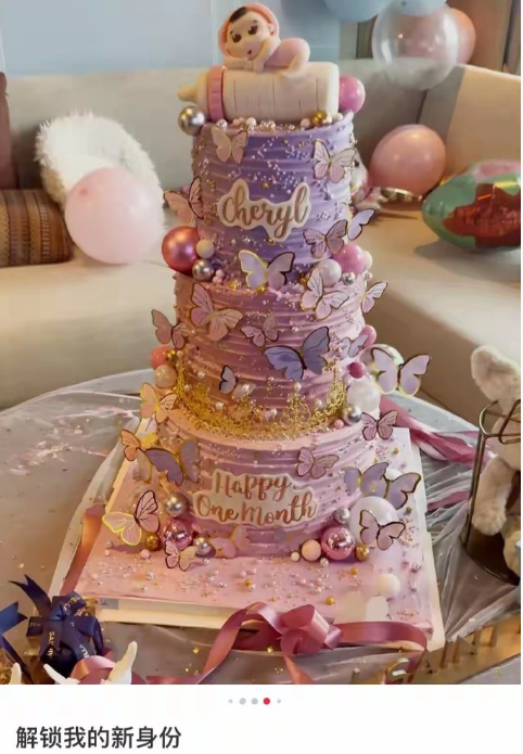 方媛晒三胎女儿满月照，自夸产后皮肤好，小腹平坦，女儿脚长能长到1米7​​​