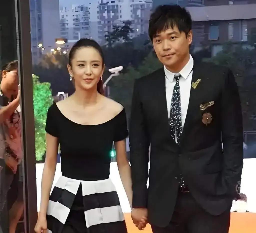 现在陈思诚估计肠子都悔青了，那套“三妻四妾才顺应人性”的暴论，活像给自己贴了