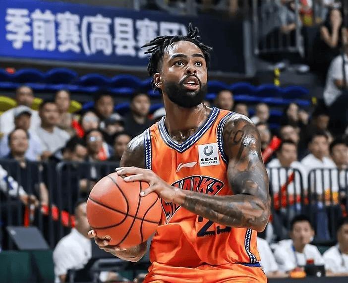 验货成功！拉塞尔首秀18+7+9正负值+15，新赛季CBA还有球队能挡上海吗？