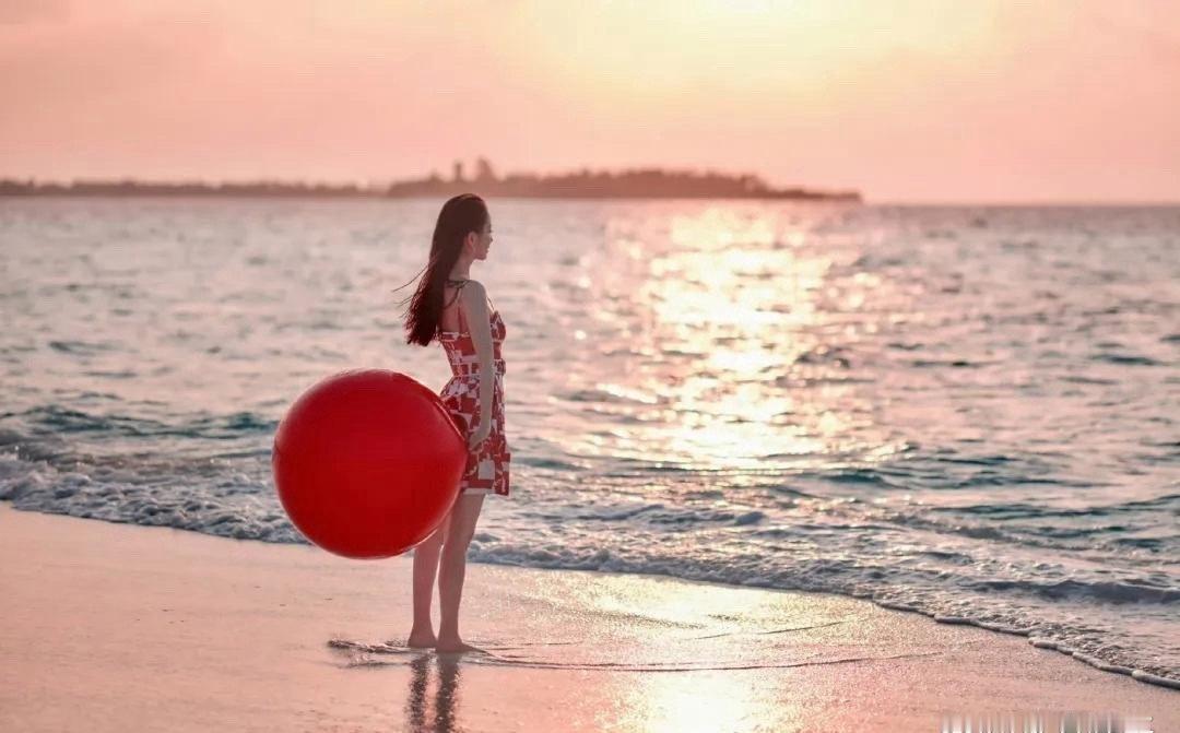 佟丽娅超绝大长腿，也太美了吧​​​