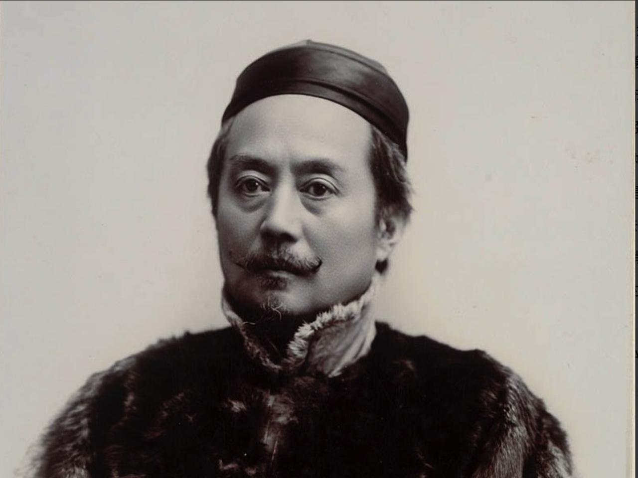 1928年，一生爱闻臭脚，72岁的辜鸿铭，身为震惊中外的学者，晚景凄凉，连丧两妻