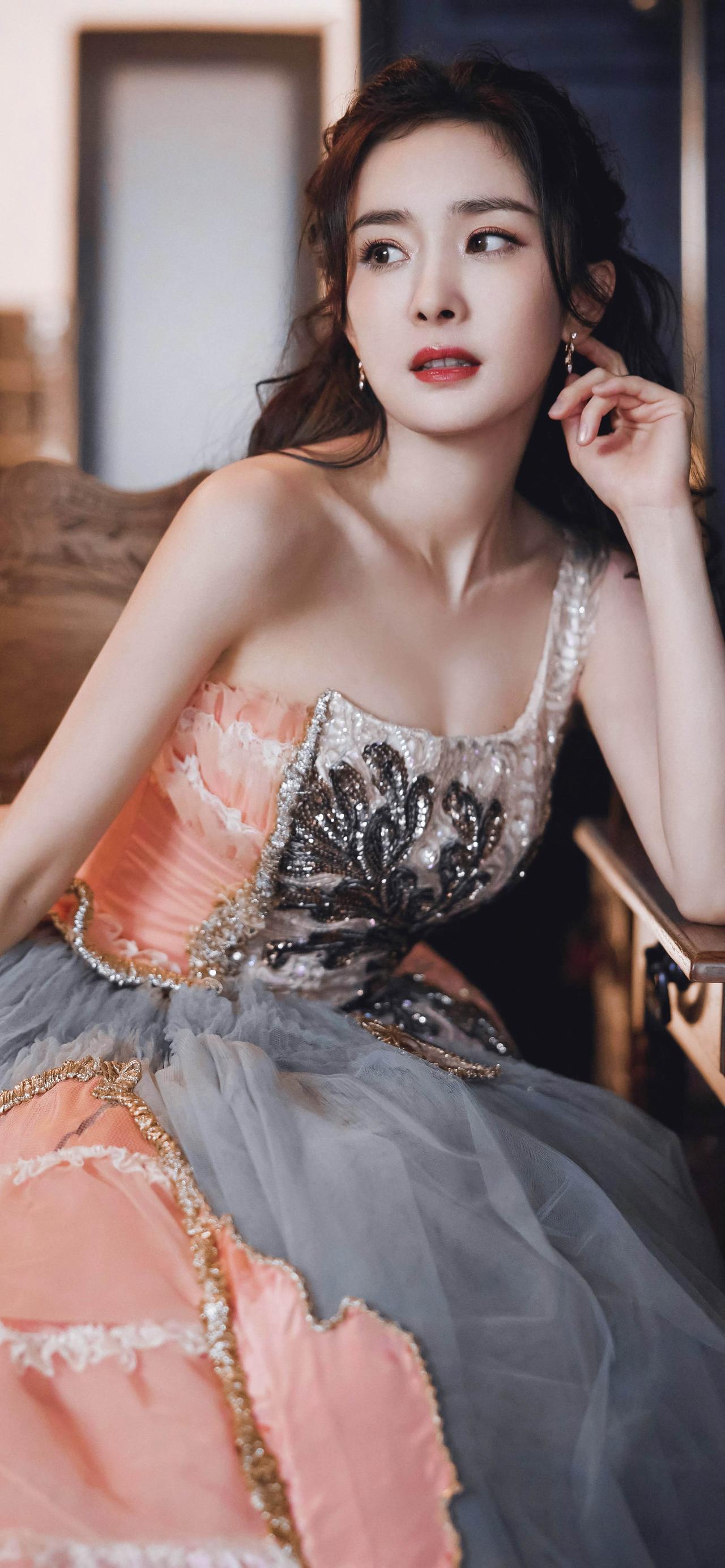 美女壁纸-第5787期-杨幂