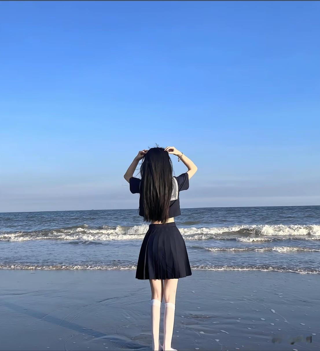 别再觉得中年女人难“撩”啦！其实她们心里的那团火，说不定比二十岁小姑娘还旺呢。但