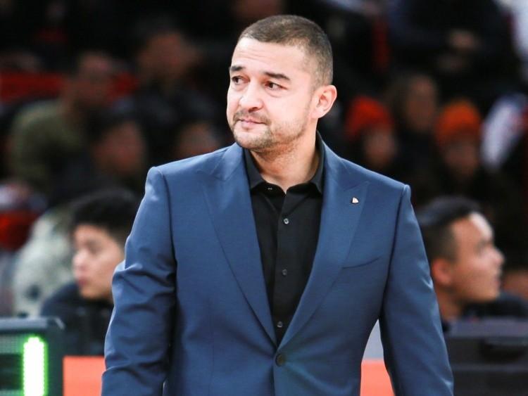 CBA最新消息：据前同曦男篮主教练兼球员西热力江在直播时谈到了中国篮球教父、前新