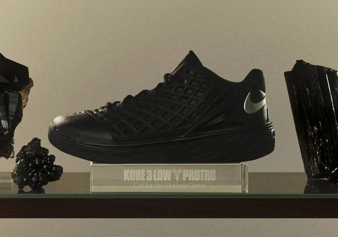 NikeKobe3LowProtro“Black”曝光，预计11月发