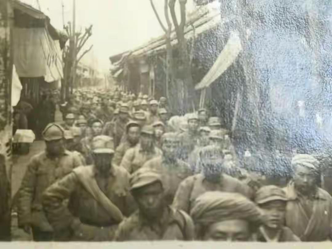 1950最惨痛教训：起义部队反水，军代表全数遇害、攻坚伤亡惨重1950年的春