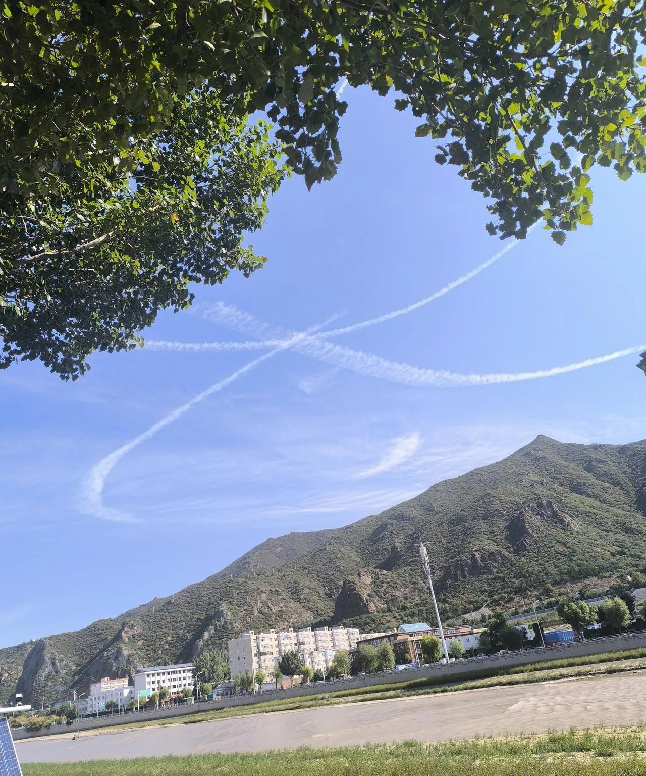 信不信你再努力老天不成全你不为你助力最终也得失败这就是命运一个人的命