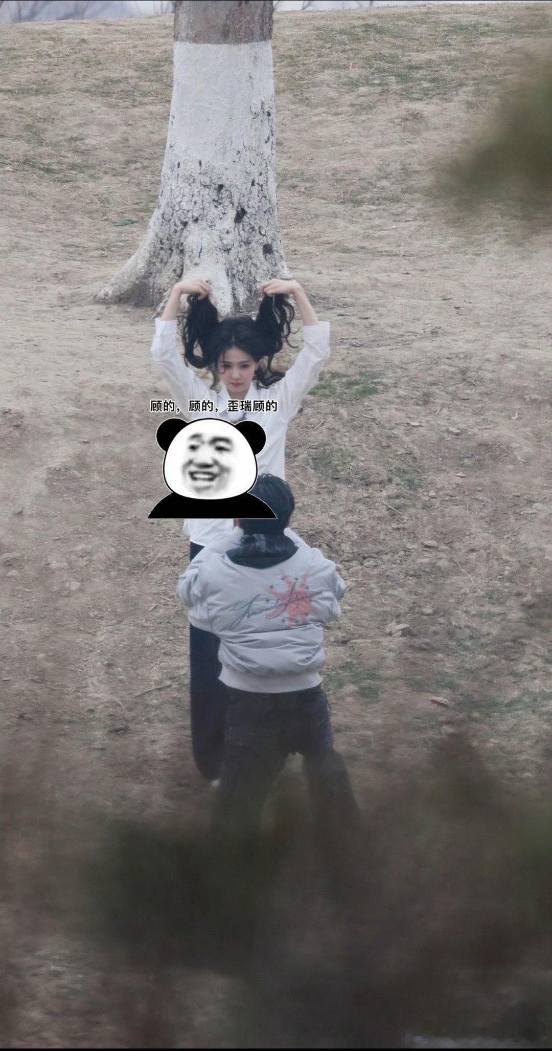 妈呀！！！还以为自己在看以爱为营的路透呢鹤妍悦色不仅有拍照环节还有背着跑天呢！白