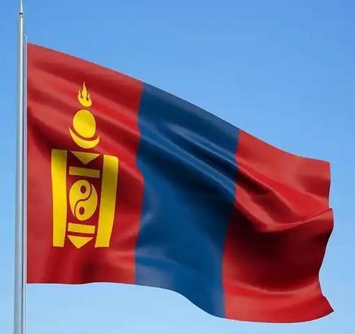 蒙古国乱成一团，反华到底图啥？蒙古国首都乌兰巴托的街头又闹起来了，这回依旧是熟悉