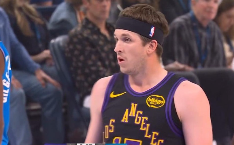 随着小里伤停4-6周，常规赛报销，湖人这赛季基本结束剩下5场比赛，除了独行侠