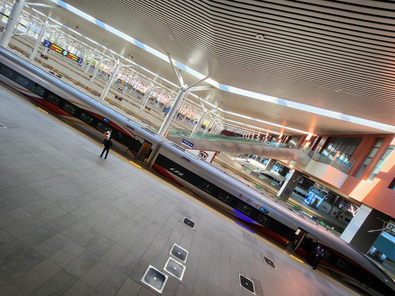 沈阳到北京,2.5小时,高铁变生活呀。