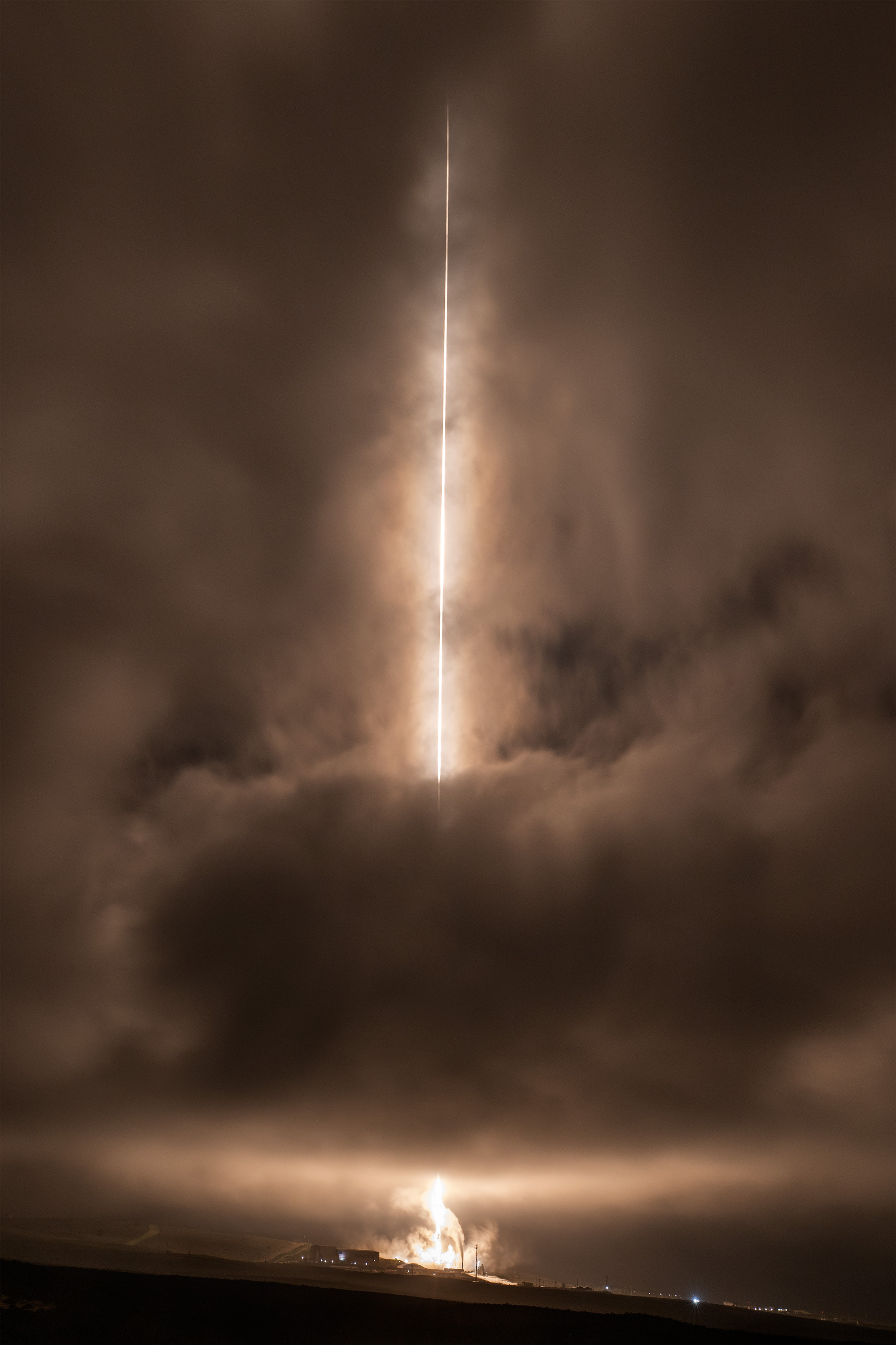 今天13:47，SpaceX在范登堡太空军基地SLC-4E，使用Falcon9