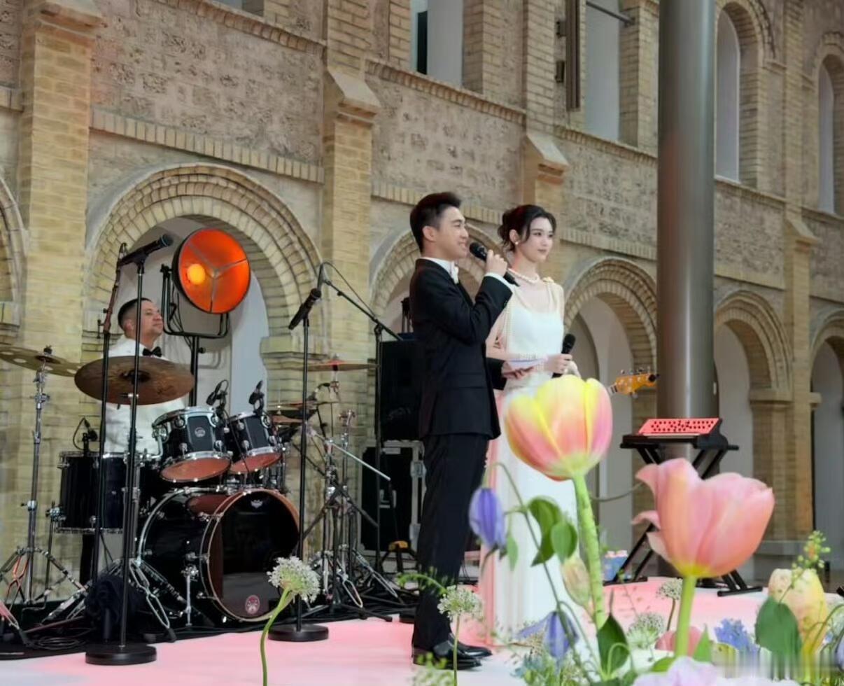 奚梦瑶第三套奚梦瑶穿出生年份高定又一套造型曝光，奚梦瑶婚礼派对穿的是自己出生年份