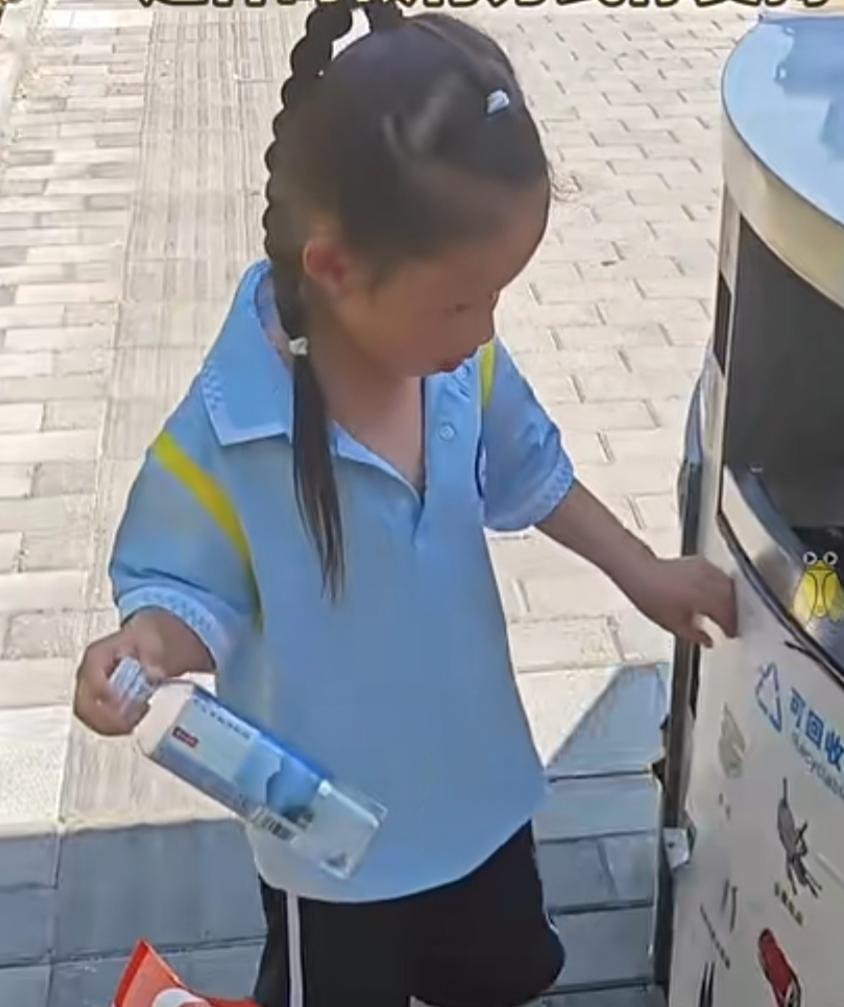 不想上学就去捡垃圾？一场体验式教育引热议重庆一名6岁一年级女孩不愿上学，父