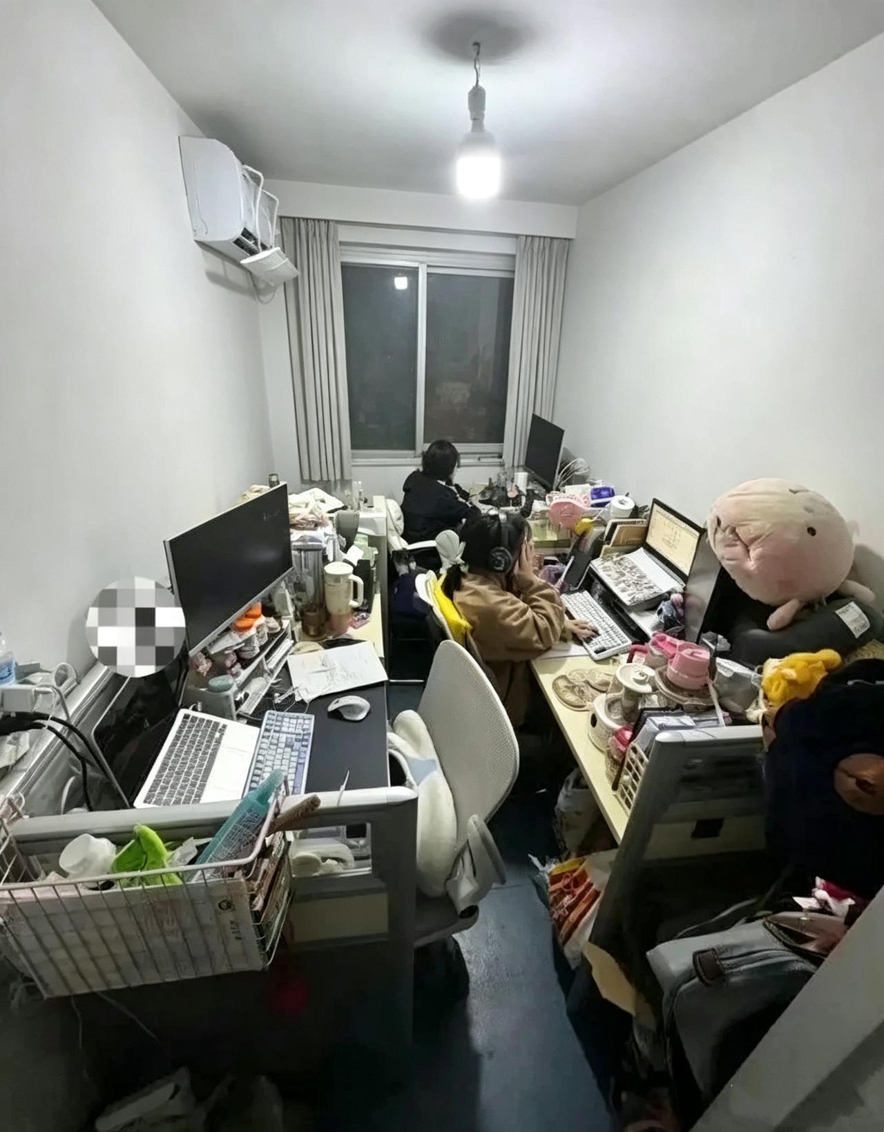 这种环境！待久了会不会生情