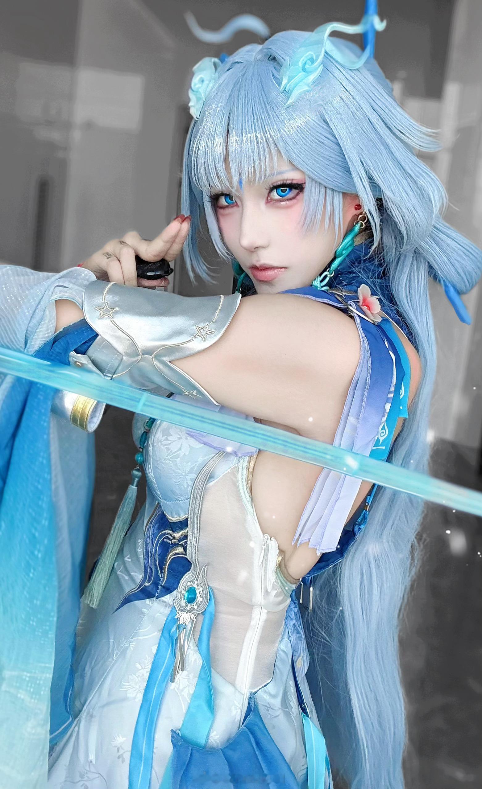 鸣潮COS师尊​​​