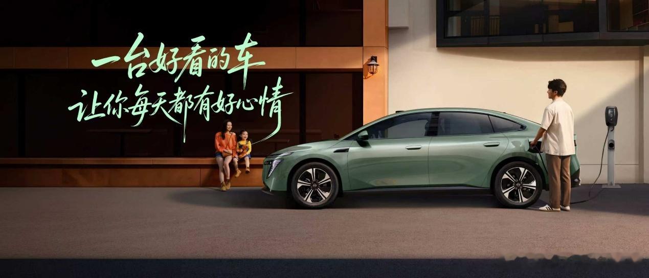 讲句实在的，10.99万起的东风日产新N7有点东西，性价比至上啊，12W级别直接给你干上激光雷达，还