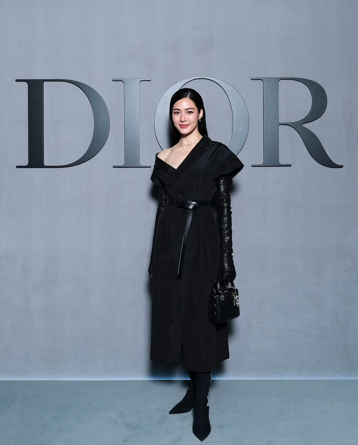邝玲玲×OrmKornnaphat×Dior📸1️⃣DIOR2