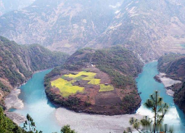 【怒江大峡谷】怒江大峡谷是世界上最长、最神秘、最美丽险奇和最原始古朴的东方大峡谷