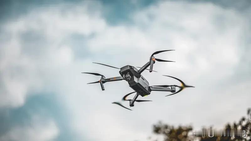 河南省老君山风景区拒绝了使用无人机运货现在无人机发展迅速按理来说：使用无人