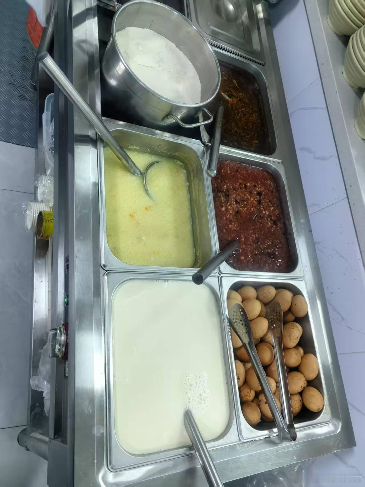 食堂出餐你最想选择哪个。[大笑]我的生活好有意思快乐上头好有意思​​​
