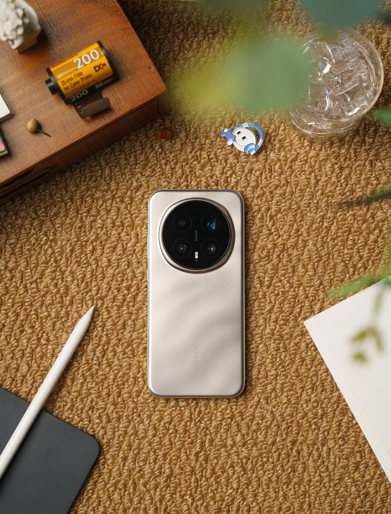 前两天MagicOS11开启内测申请了，给Magic8Pro报上名，蹲一手审