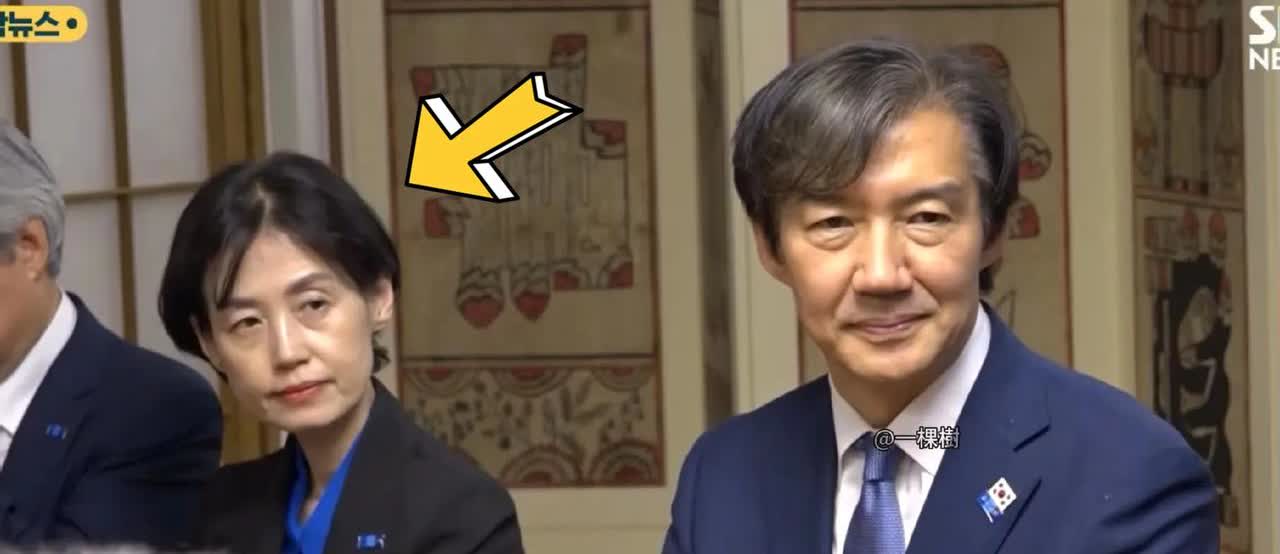 全韩最帅的政坛之星曹国快出狱了！韩国又多了一名可以看的人，曹国身边不缺女人，跟在