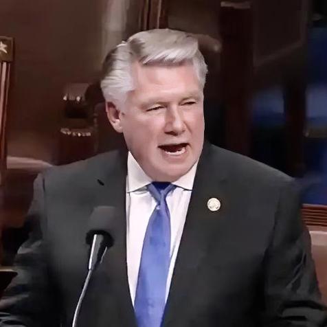 那些跑去美国大学捐款的有钱人都来听听，人家是怎么看你的！近日，美国一位众议员