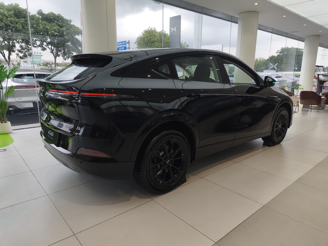 最终买了小鹏G6中配625旗舰款昨天还订了小鹏m03，回家后感觉怎么都不对，经