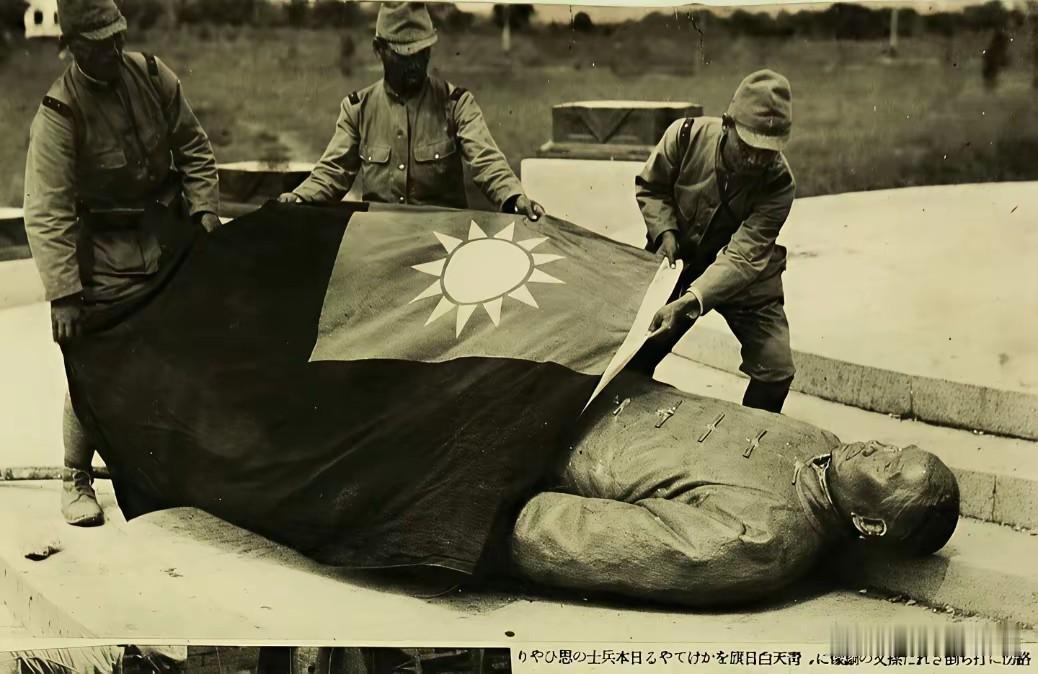 日本鬼子攻陷南京之后，杀人放火，无恶不作，罄竹难书，这群人间恶魔除了杀害至少30