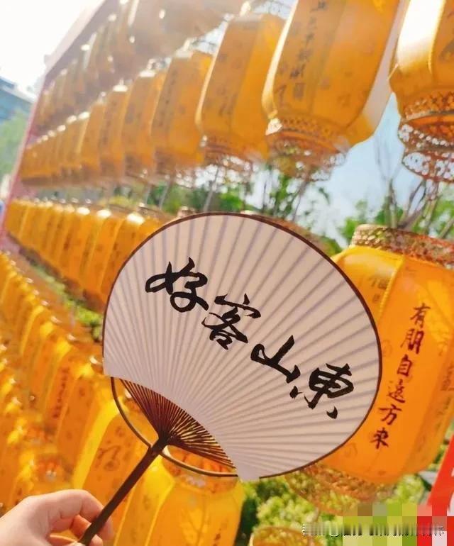调侃一下山东人特有的“酒文化”，大家有去过山东的好朋友们都知道，山东人的好客是远