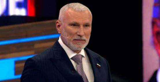 俄联邦国家杜马议员要求政府对美国动武俄罗斯国家杜马国防委员会第一副主席阿列克