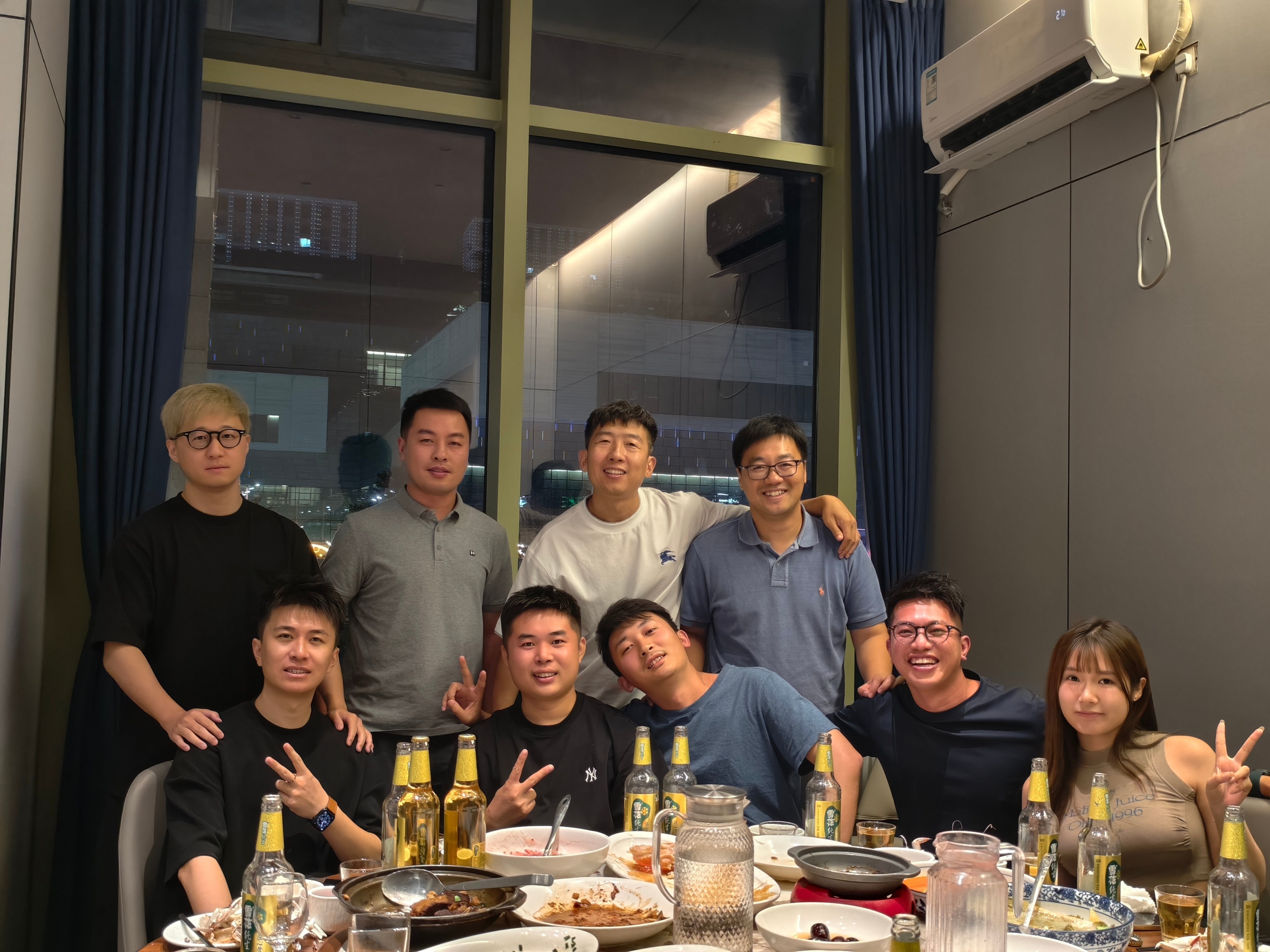 感谢涛总请大餐见了老朋友也认识了新朋友[滑稽笑]下回宁波聚我请客​​​
