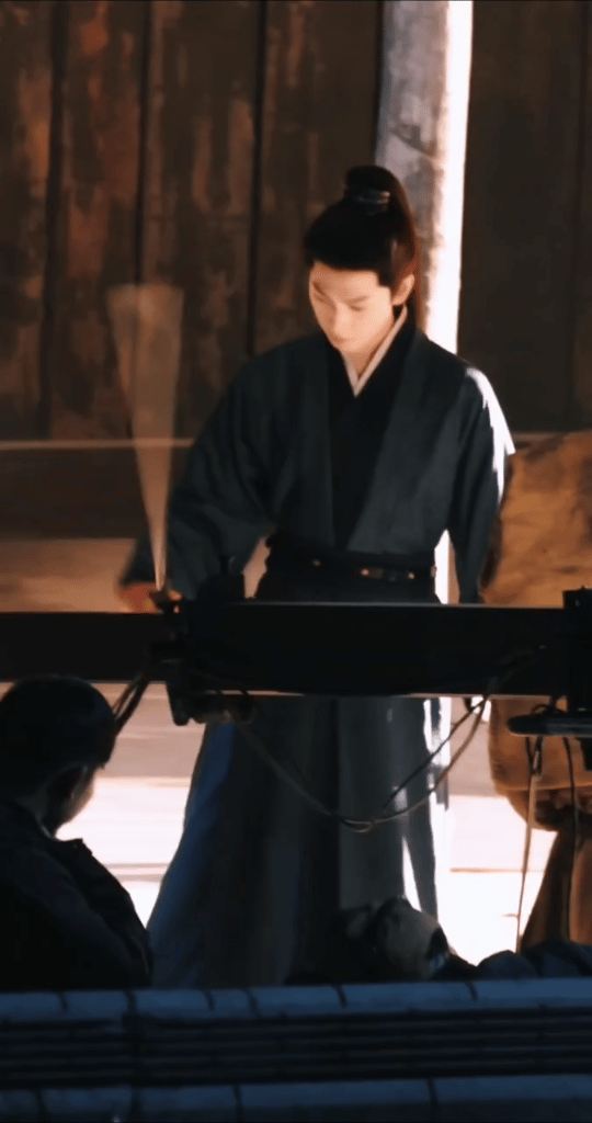 杨洋带你领略江湖传奇杨洋饰演的展昭，定能展现出侠骨柔情，让江湖更具魅力！他的