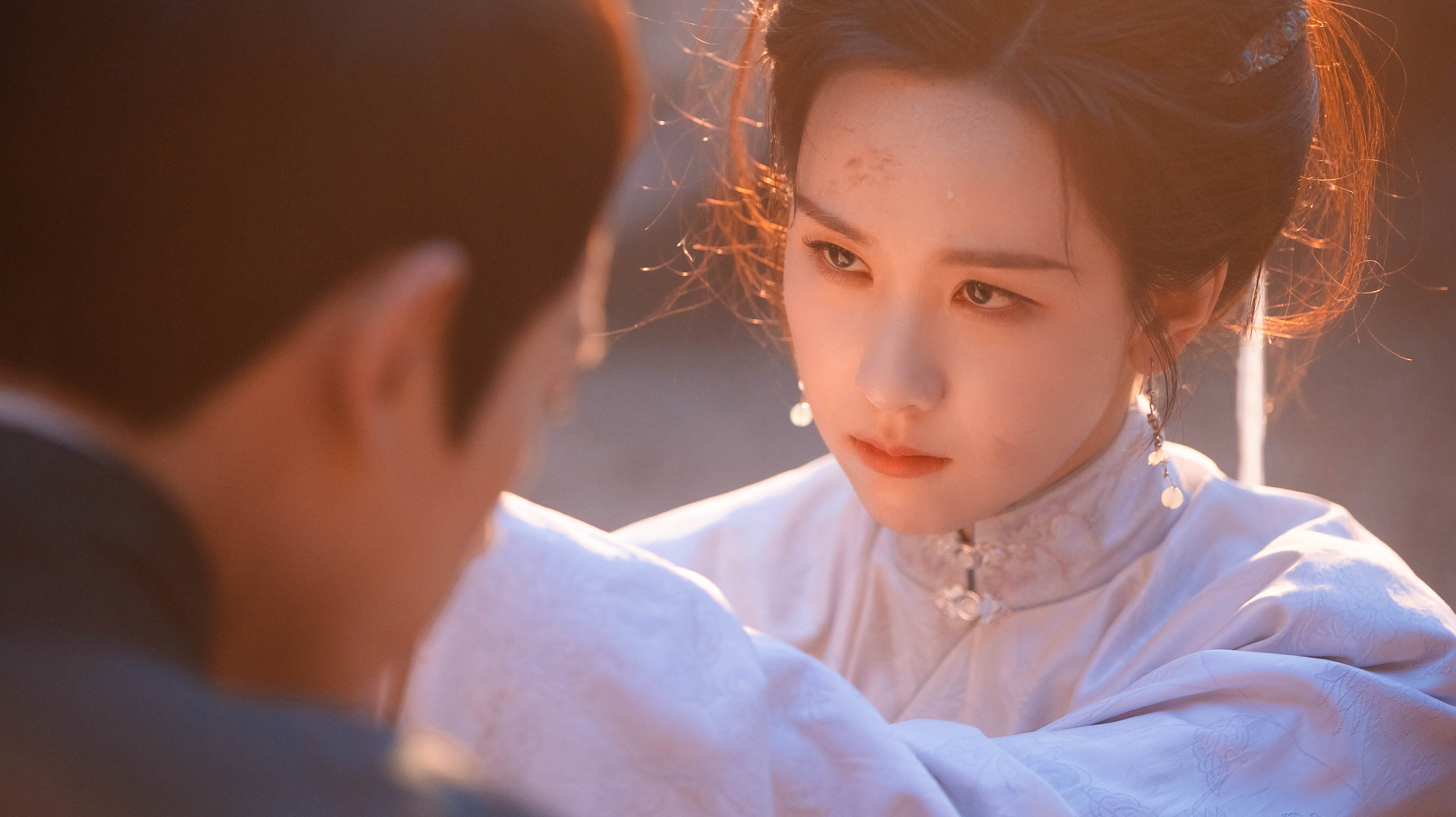 陈都灵戴了好多珍珠陈都灵在复制粘贴的时代，你是手写的诗