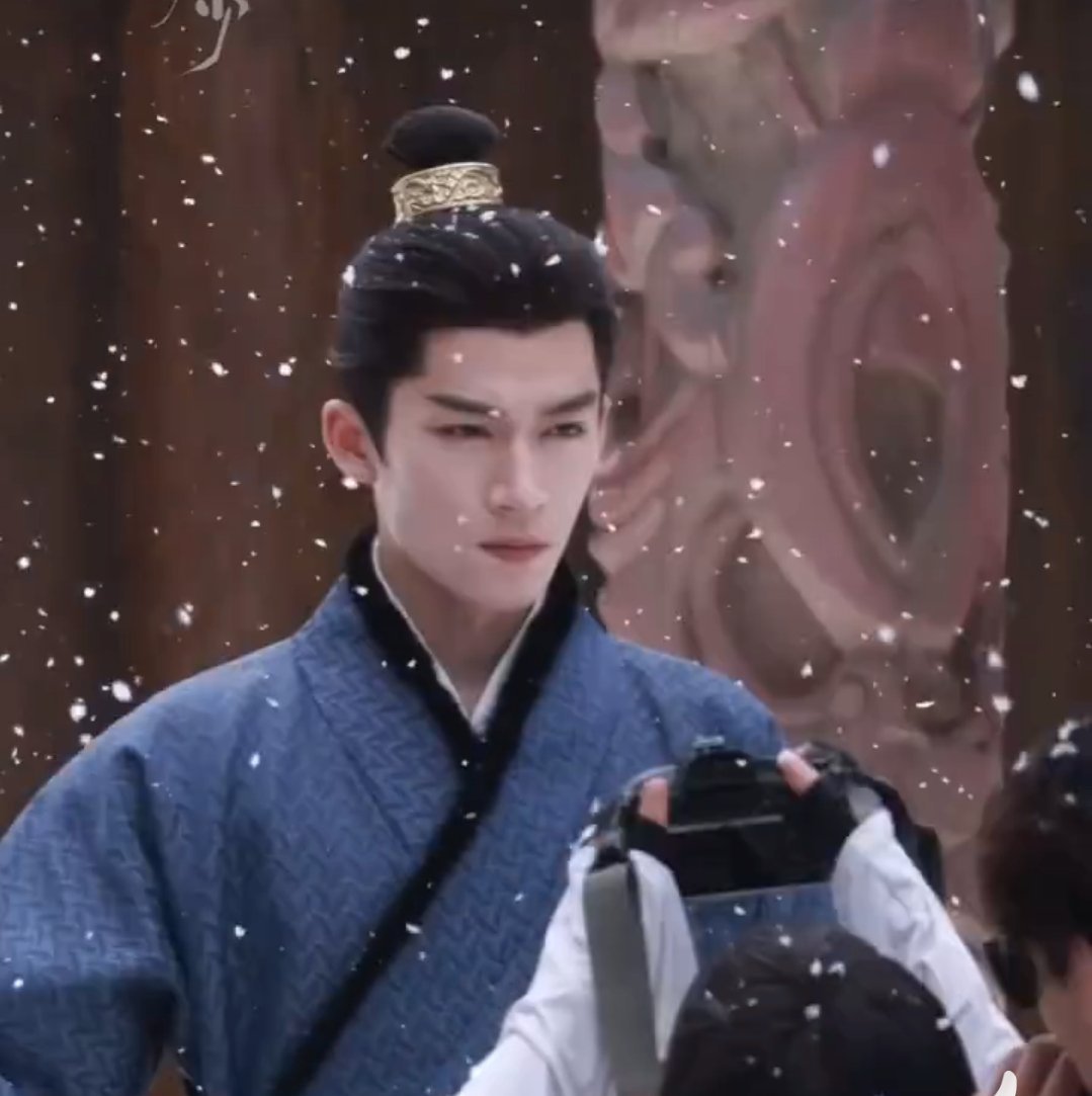 王星越《红尘四合》宇文弘策雪中舞剑路透！！❄️​​​