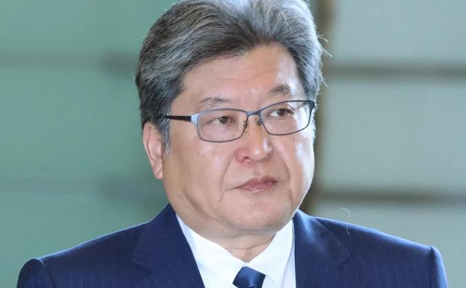 12月21日，萩生田光一的脚刚踏上台北的土地，这事儿根本算不上什么“窜访”，说白