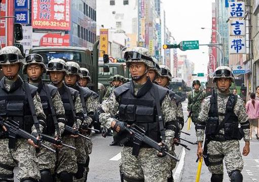 泰国卷入战事，并未出现经济崩盘；美国常年对外动武，本土经济也没有彻底垮掉。以色列
