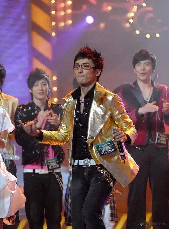 王传君最出名的10件事：①2025年获得东京电影节影帝，但是因为一指禅和8亿