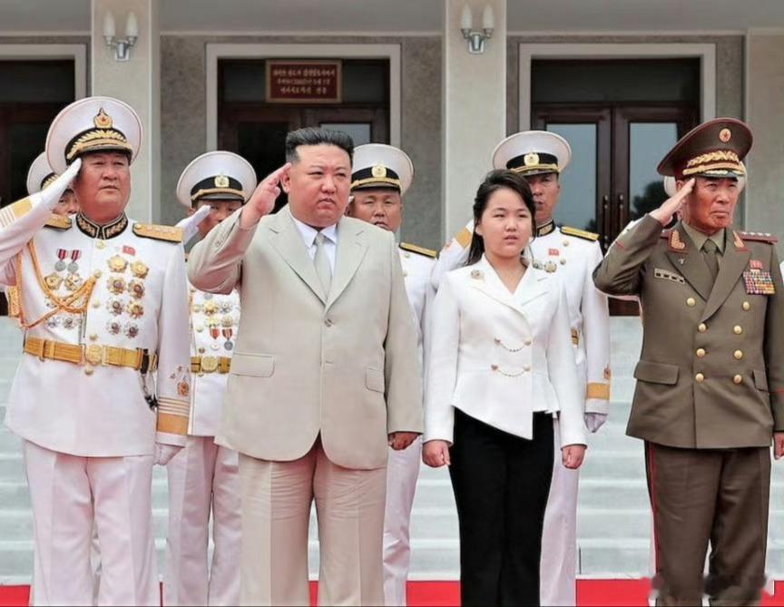 金主爱长得很快，才三年变化还挺大。