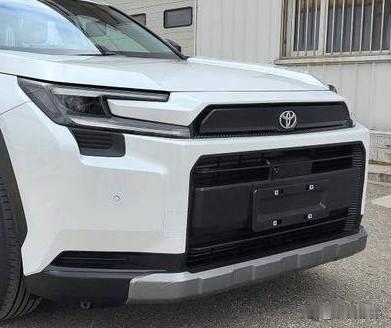 作为RAV4的老车主，说实话这车找不出什么大的缺点，开了10年还没大修过，省油就