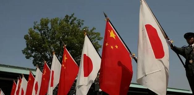 中日对峙到今天，一个无法回避的现实愈发清晰：日本对中国的负面情绪，早已不局限于政