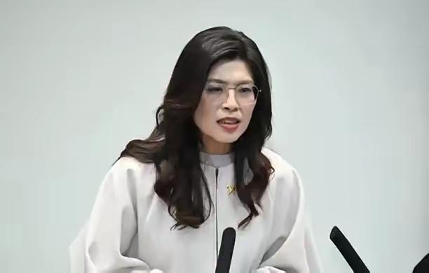 郑丽文：国民党并不支持共产主义这话听着刺耳，但你仔细琢磨一下，她说的其实是一